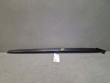 Enjoliveur montant pare brise