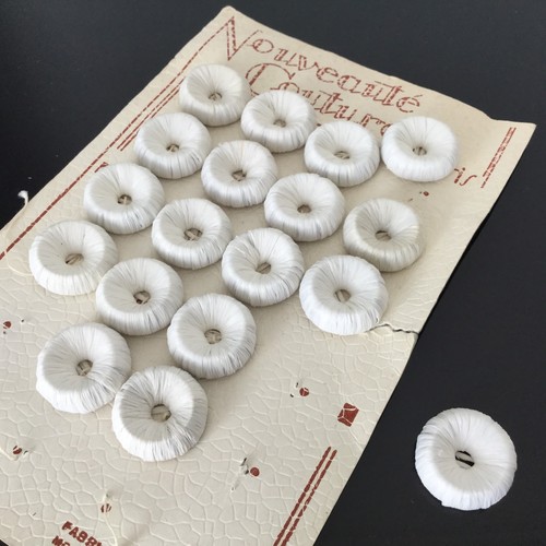 Boutons anciens raphia - anciens,