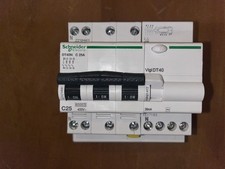 Disjoncteur differentiel 4pole - disjoncteur,