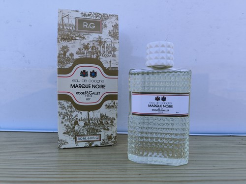 Flacon factice marque noire - flacon,
