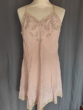 Combinaison fond de robe en Soie incrustation de Dentelle début XX ème