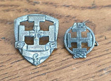 Lot 2 Insignes Scouts de