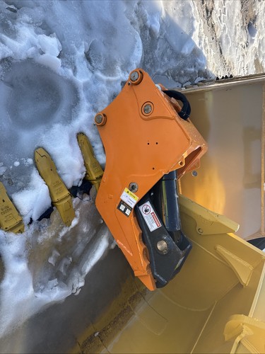 Cat 307 308 concrete crusher - 307,