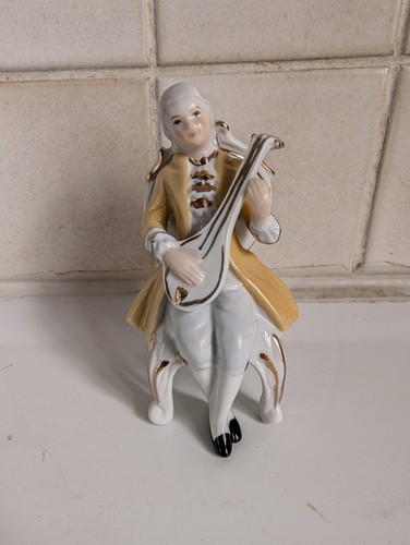 Porcelaine figurine jeune - figurine,