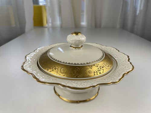 Boîte couvercle en - à,
