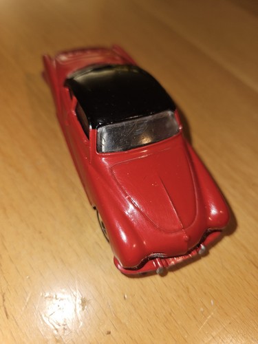 Dinky toys 24m - dinky,