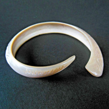 ANCIEN Bracelet NACRE Gravée
