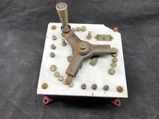 Ancien transformateur électrique  manette usine atelier industriel vintage 