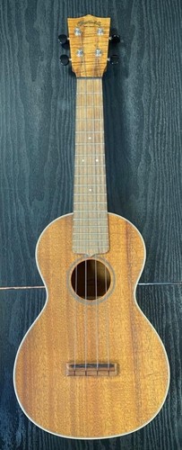 Martin concert solid flame - concert,