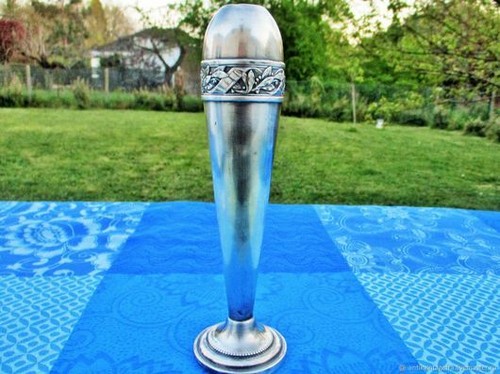 Ancien vase décoratif