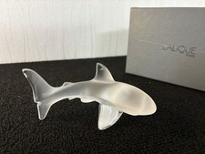 Requin en cristal Lalique