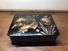 Boîte Laquée Du Japon