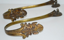 -BELLE PAIRE D'EMBRASSES BRONZE Têtes FAUNES MASCARONS DIABLES XIX jus grenier