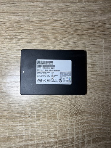 Disque dur ssd sata - ssd, iii