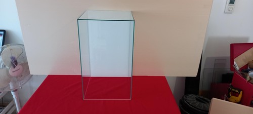 Vitrine cloche protection - de,