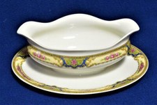 Bateau À Sauce À Fleurs