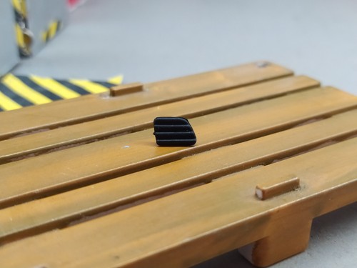 Grille avant droite - 1/18,