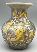 Un vase céramique safavide