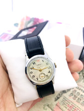 🎖 Rare montre-bracelet