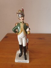 Figurine de collection soldat d'infanterie en porcelaine peint main 6x23 cm