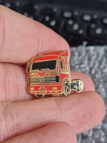 Mercedes pin collection - pin's,