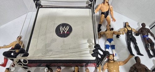 Huge lot wwe - 14, wrestling
