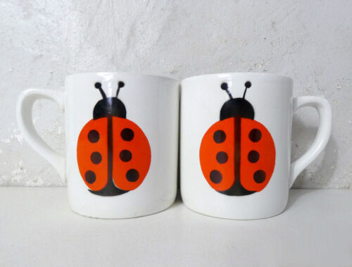 Mugs vintage décor - 2,