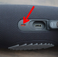 JBL Charge 5 Connecteur Charge