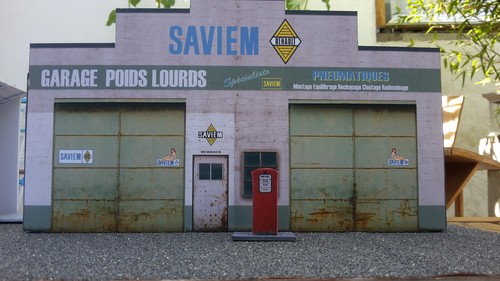 Façade garage saviem - garage,