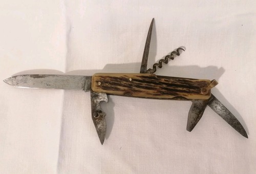 Couteau pliant multifonction