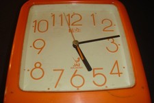 Pendule Horloge Murale JAZ Orange Vintage Année 60 70