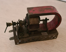 Moteur électrique  ancien pour actionner jouets méccano   "Trix 2050"