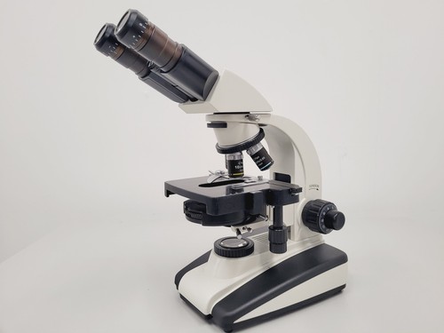 Microscope composé prior - À,