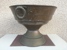 Ancienne grande coupe en cuivre / Sur pied douche / Déco / Jardin