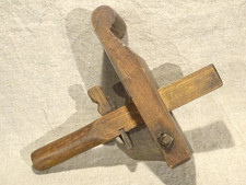 Outil ancien rabot jabloir de