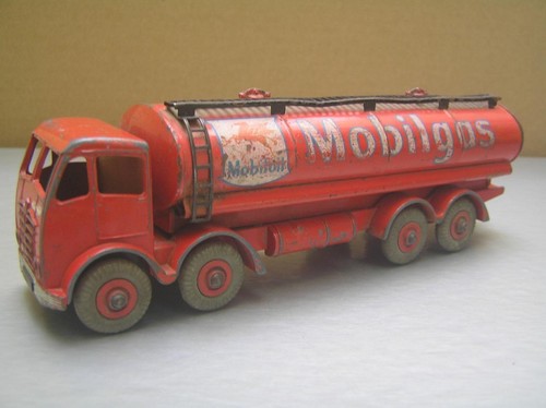 Dinky toys 504 ton - toys, 14-ton