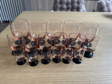 Lot 17 Verres Eau Vin Digestif Rose Soufflé Bulle Anciens Forme Tulipe Pied Noir