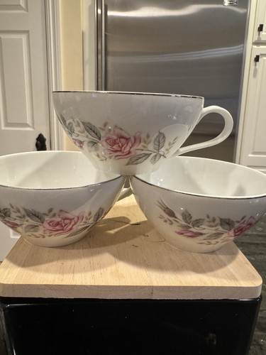 Castle lecourt rose - 3, tea