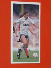 BARRATT BASSETT CARD FOOTBALL