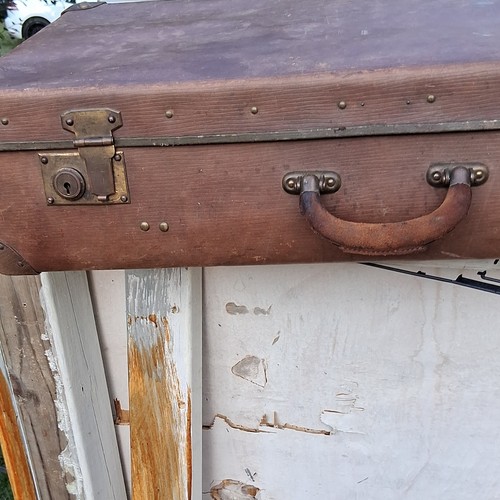 True vintage 1940s - 1940s, brown