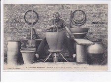 NORON-la-POTERIE: potier à son tour, au grès normand - très bon état