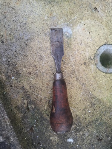Ancien outil pour cuir - ancien,