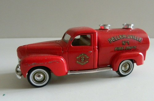 Dodge 1940 citerne - 1/43,