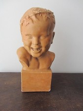 Buste d'enfant en plâtre