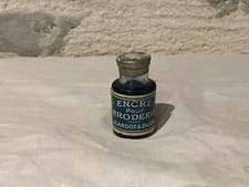 Ancien petit flacon d'encre bleue, pour broderie, "J. GARDOT", Dijon