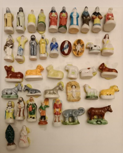 Lot feves santons - lot, 40