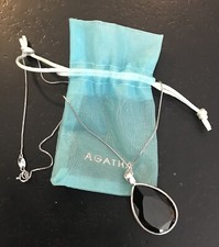 Collier avec pendentif en