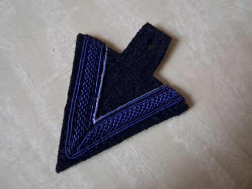 Patte grade période - de,