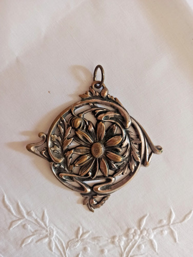 Grand médaillon pendentif art - grand,