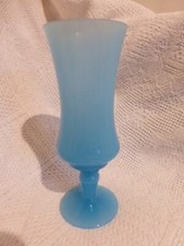 VASE PORTIEUX ?  VERRE OPALIN